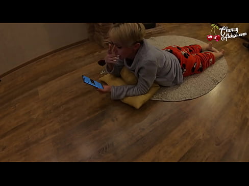 ❤️ Gila Pirang Mengisap Penis Besar Mengisap dan Memantul Di Atasnya - Seks Anal ❤️ Porno fb di porno id.porn-milf300.ru ❤